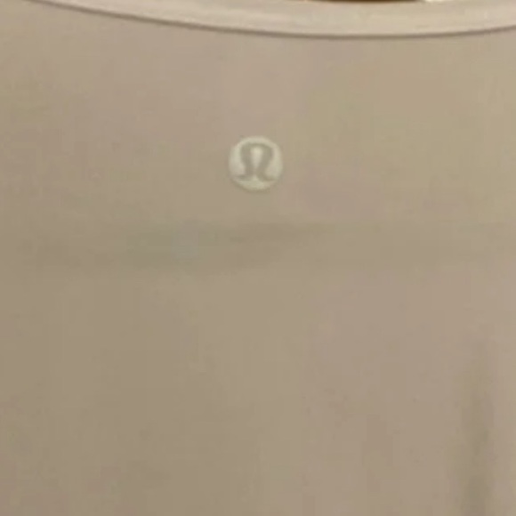 Lululemon top - Picture 4 of 5